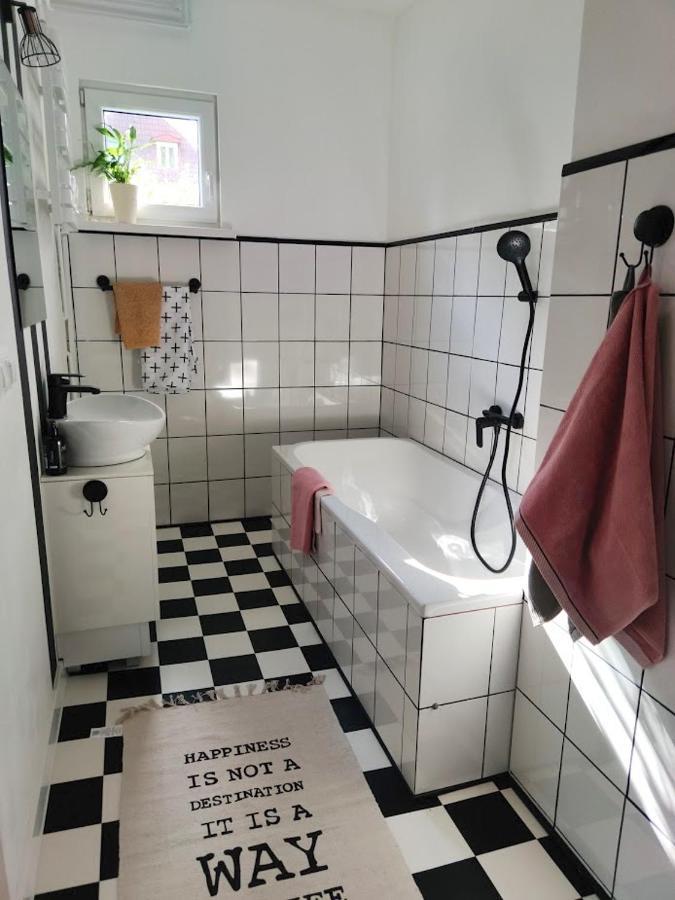 Apartament W Sasiedztwie Lasu 1800M Od Morza Sopot Ngoại thất bức ảnh